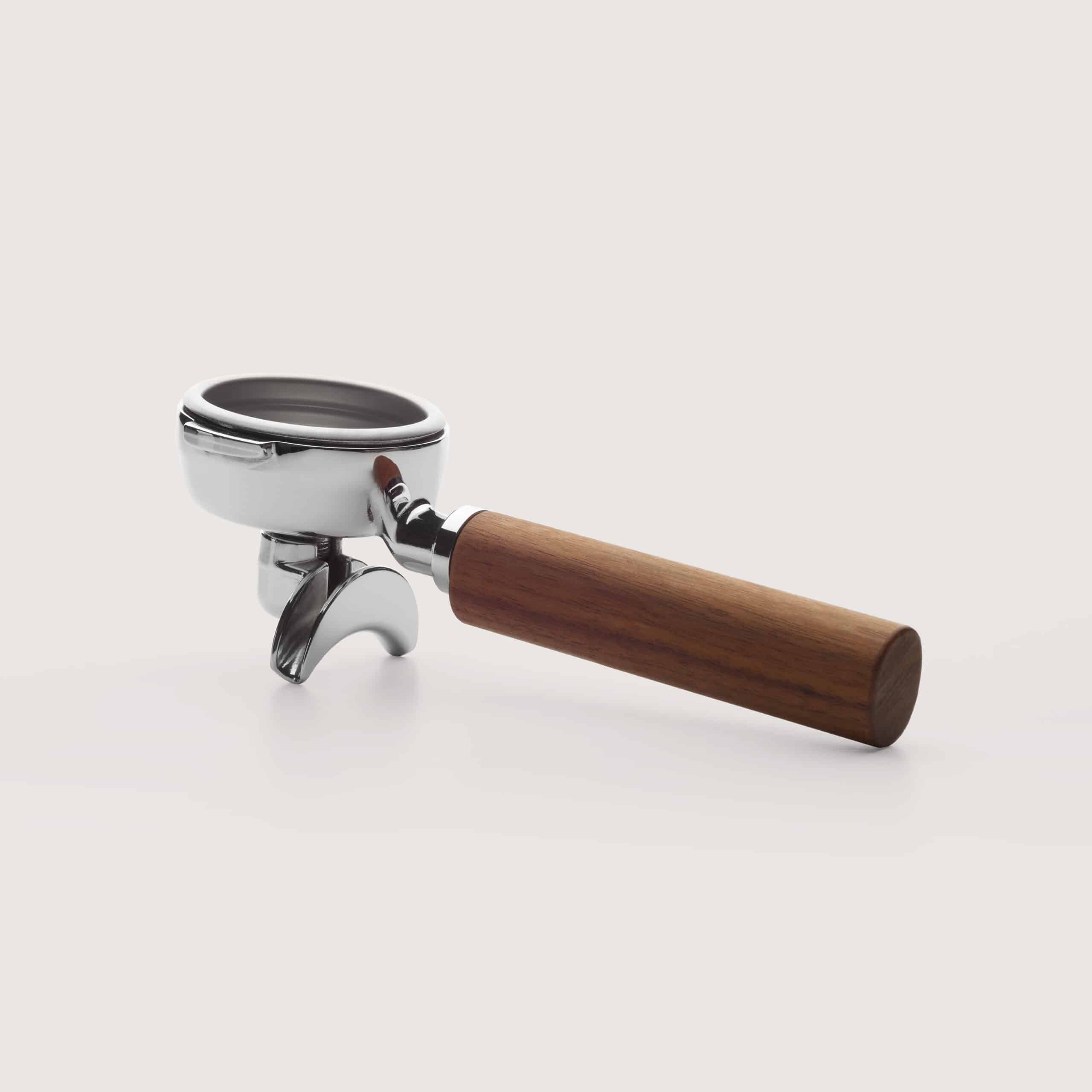 LIGRE Doppel-Siebträger mit elegantem Walnussholzgriff für perfekten Espresso.
